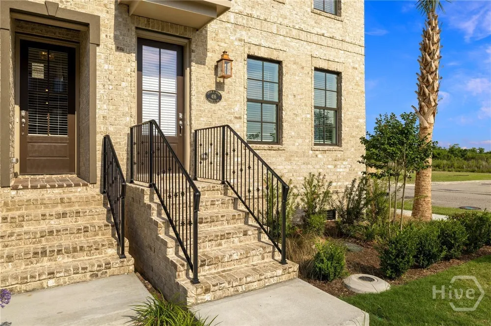 416 Upper East Avenue Savannah, GA 31401