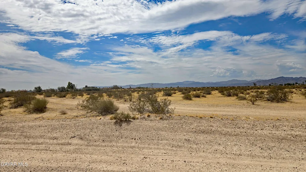 Riverside Rd Newberry Springs, CA 92365