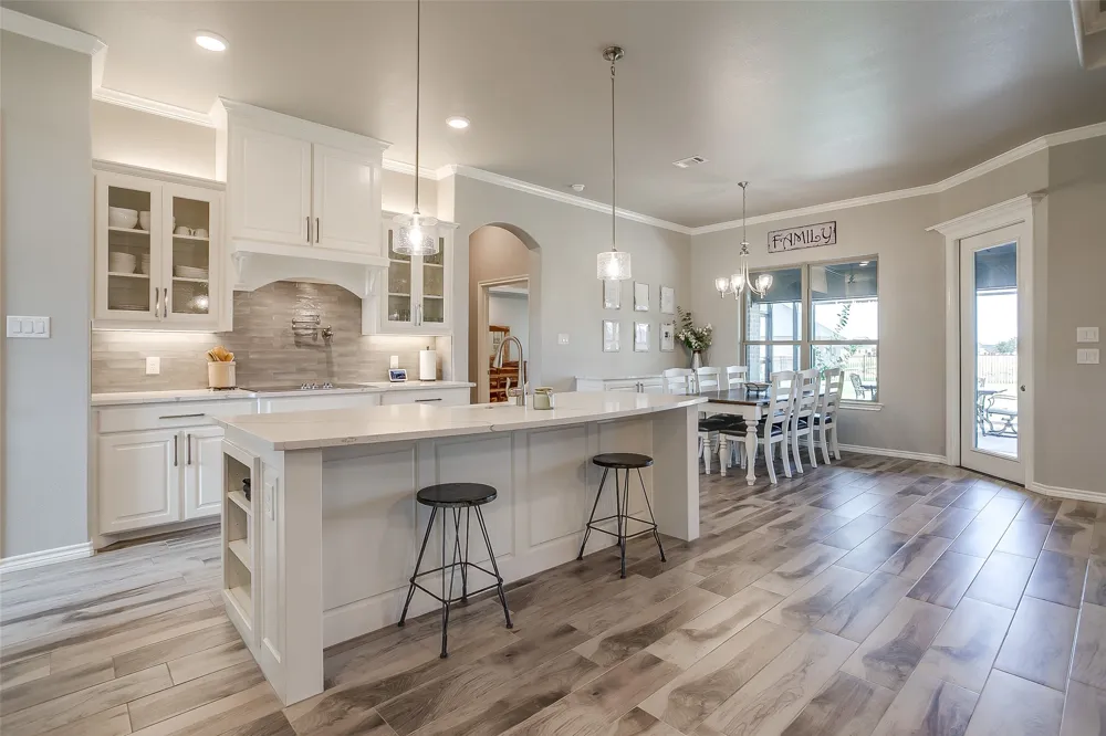 2716 Village Road Granbury, TX 76049