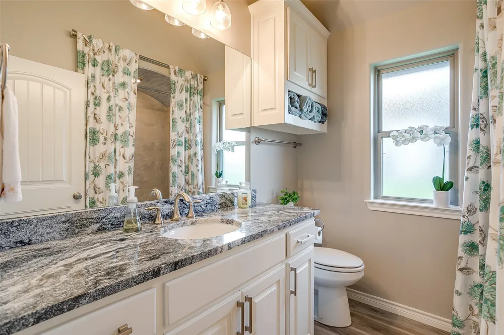 2716 Village Road Granbury, TX 76049