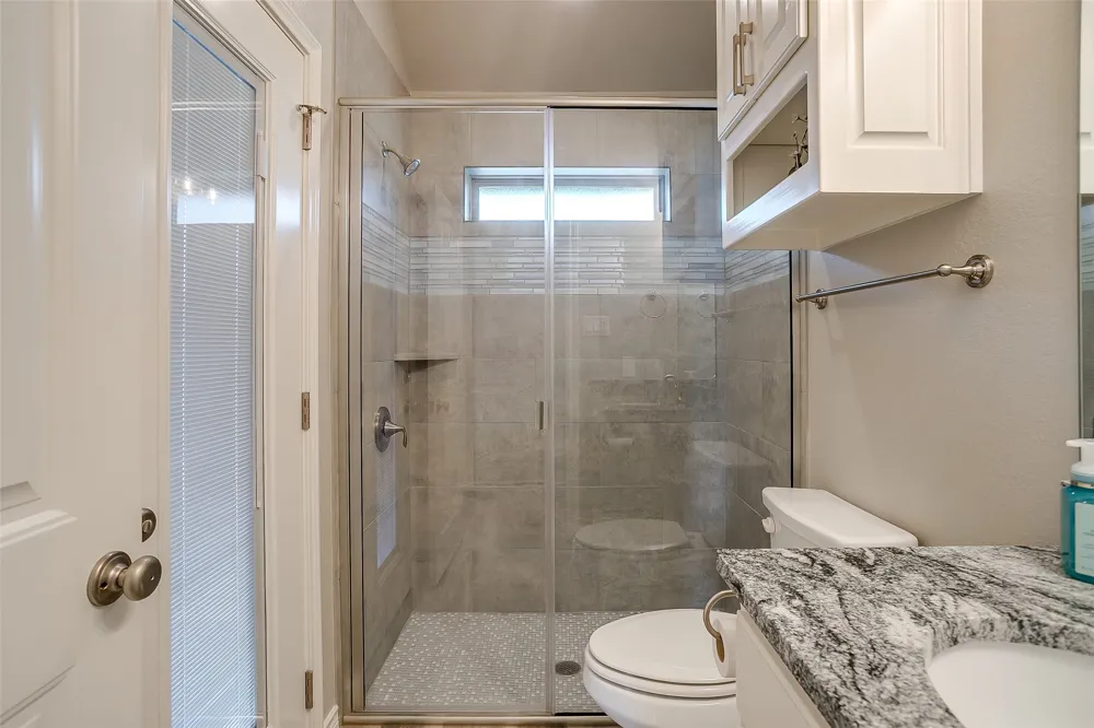 2716 Village Road Granbury, TX 76049