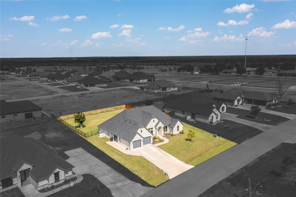 2716 Village Road Granbury, TX 76049