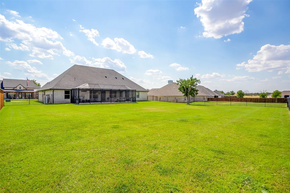 2716 Village Road Granbury, TX 76049