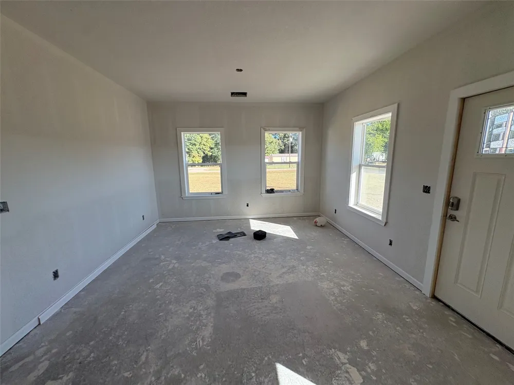 215 Quanah Quitman, TX 75783