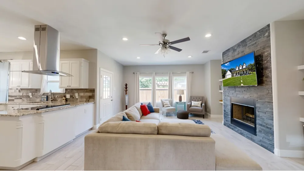 4000 Sioux Court Granbury, TX 76048