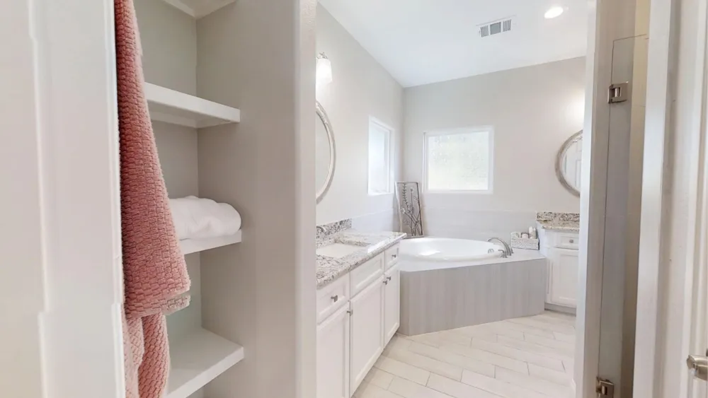 4000 Sioux Court Granbury, TX 76048