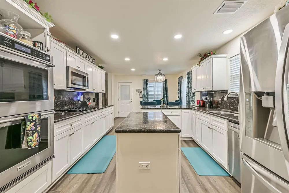 2115 Aberdeen Drive League City, TX 77573