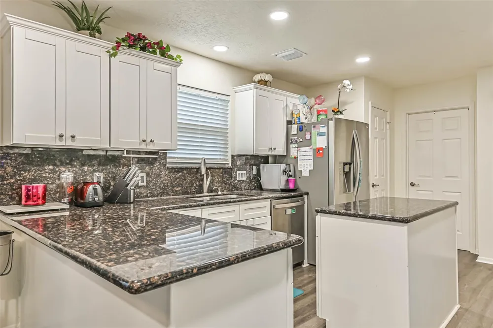 2115 Aberdeen Drive League City, TX 77573