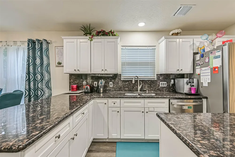 2115 Aberdeen Drive League City, TX 77573