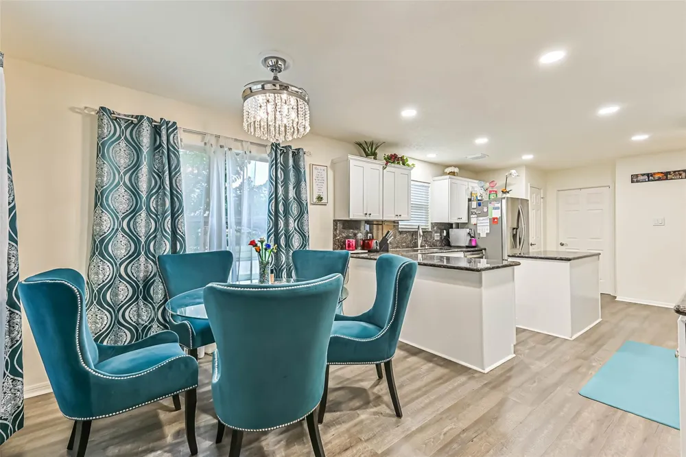 2115 Aberdeen Drive League City, TX 77573