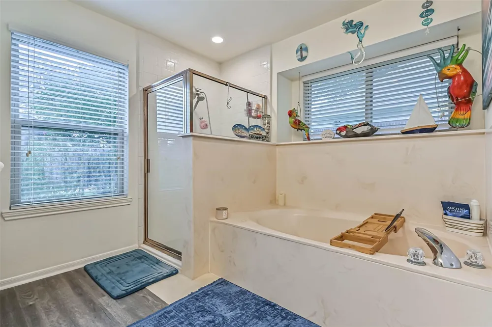2115 Aberdeen Drive League City, TX 77573
