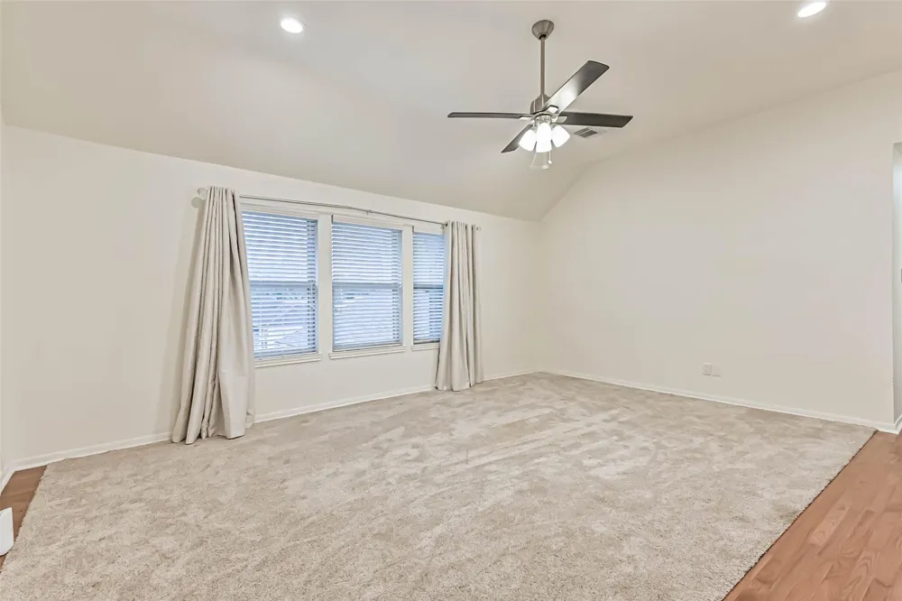 2115 Aberdeen Drive League City, TX 77573