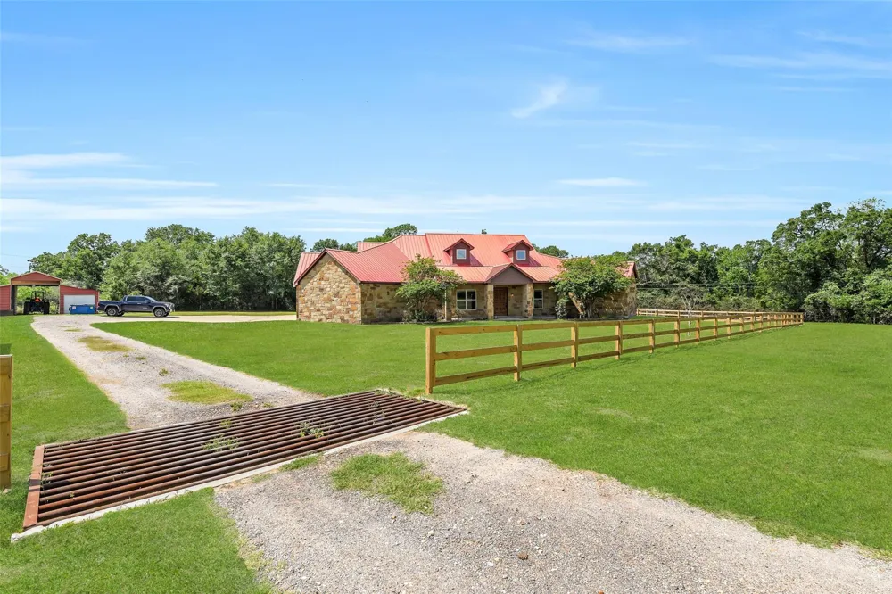 41545 Fm 3346 Road Hempstead, TX 77445