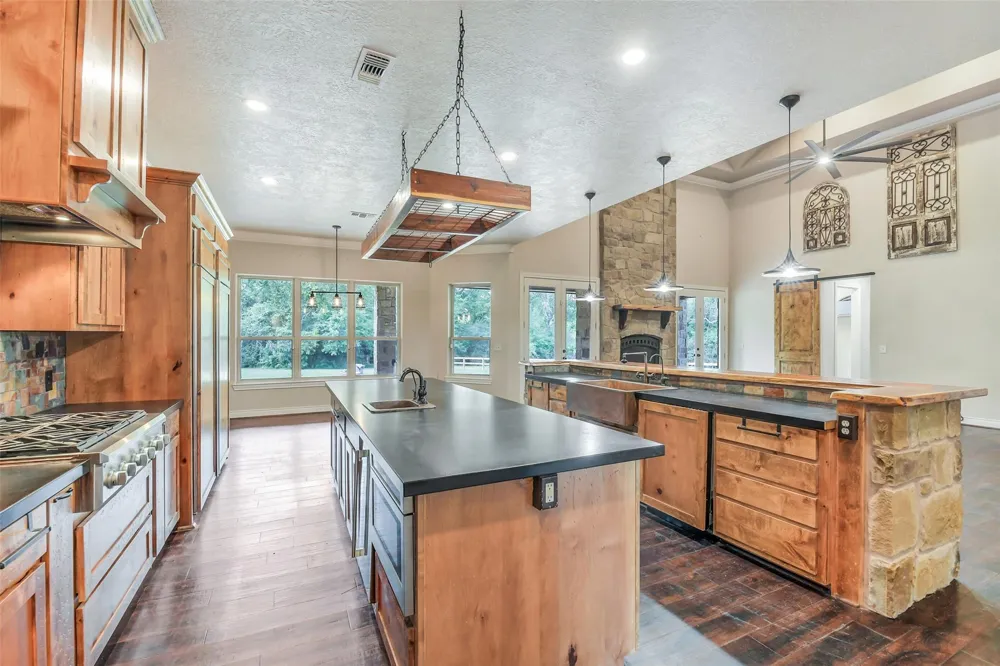 41545 Fm 3346 Road Hempstead, TX 77445