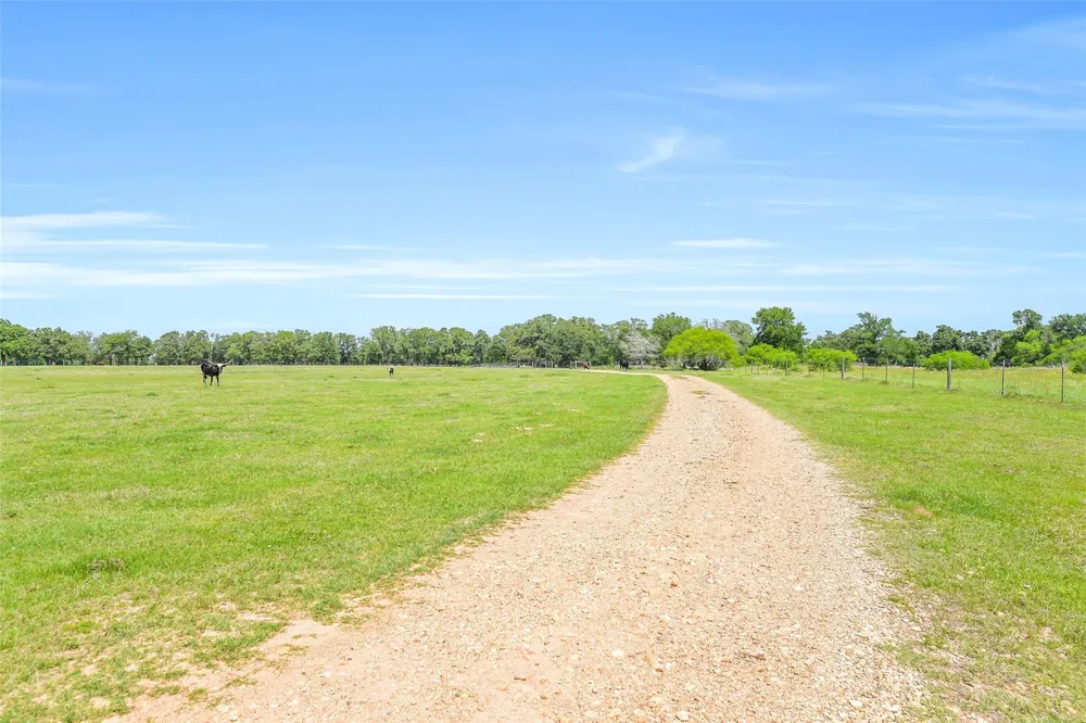 41545 Fm 3346 Road Hempstead, TX 77445