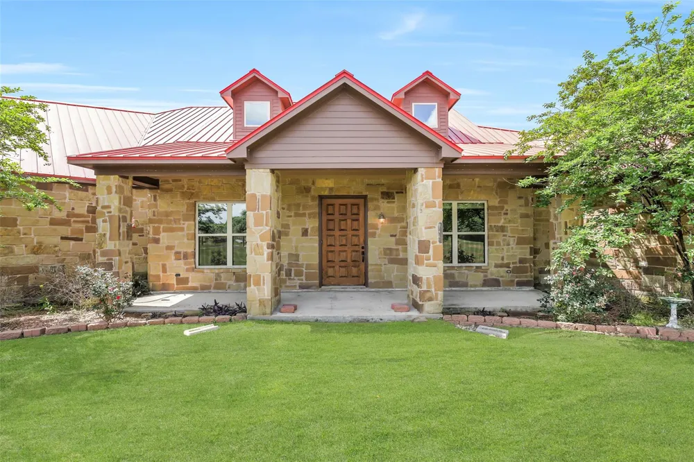 41545 Fm 3346 Road Hempstead, TX 77445