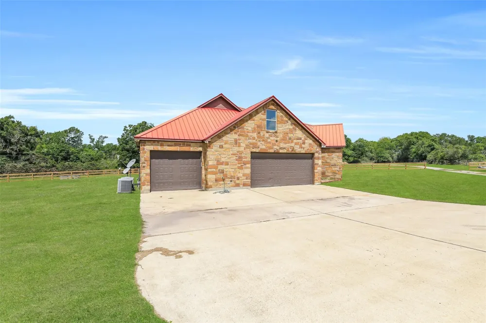 41545 Fm 3346 Road Hempstead, TX 77445