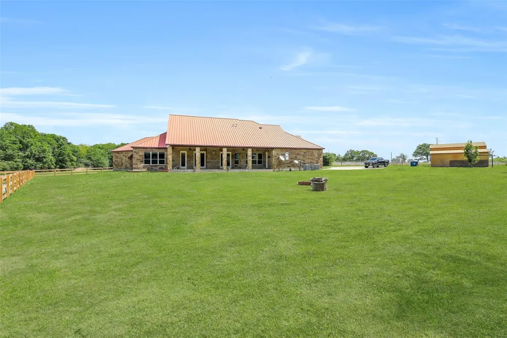 41545 Fm 3346 Road Hempstead, TX 77445