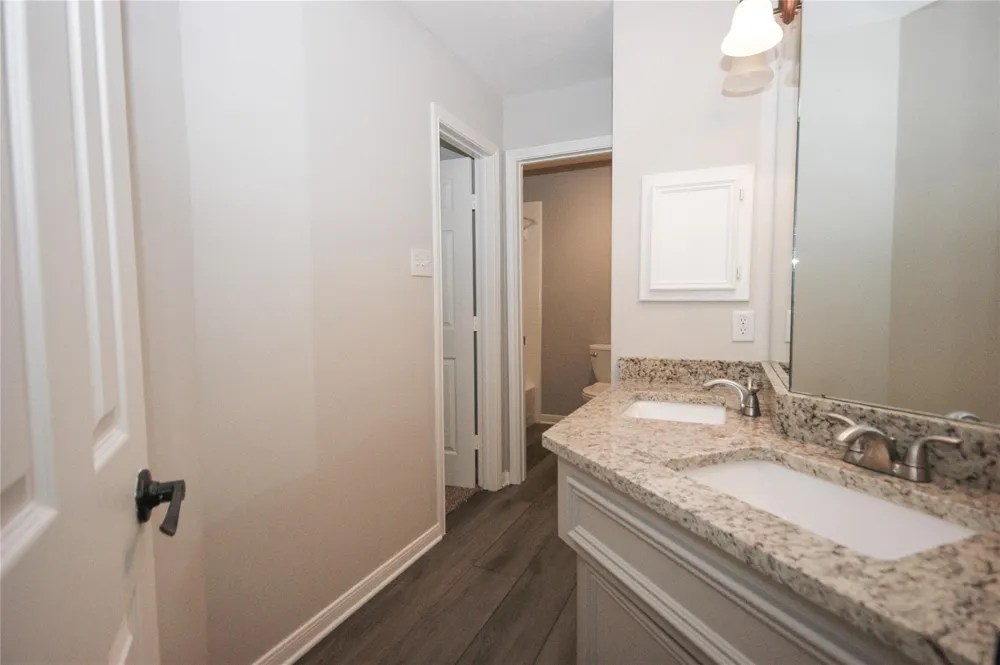 2905 Autumn Creek Drive Friendswood, TX 77546
