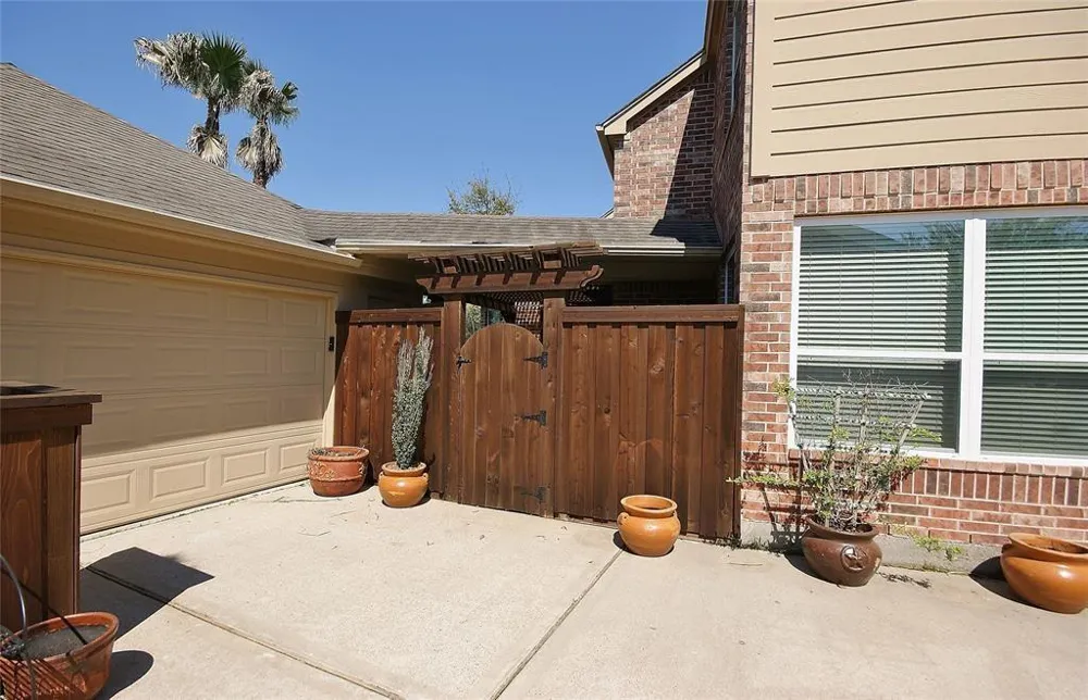 2905 Autumn Creek Drive Friendswood, TX 77546
