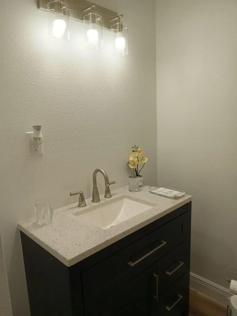 3211 Penn Street Houston, TX 77093