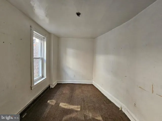 1424 W SPARKS STREET Philadelphia, PA 19141