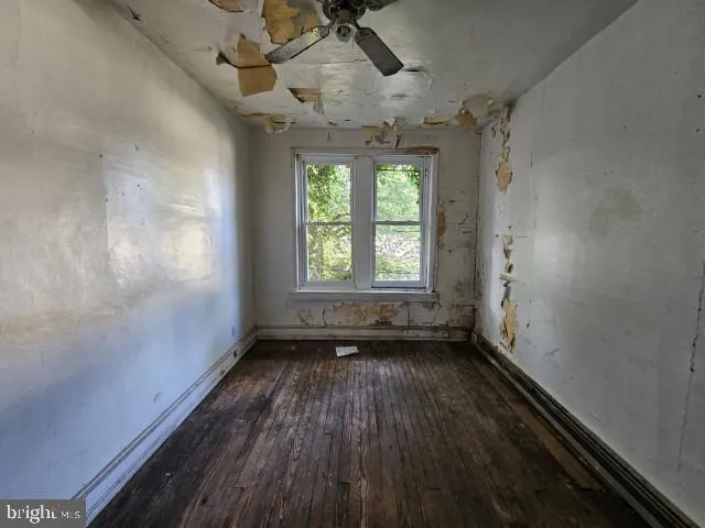1424 W SPARKS STREET Philadelphia, PA 19141