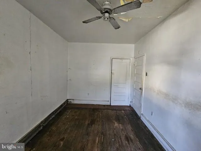 1424 W SPARKS STREET Philadelphia, PA 19141