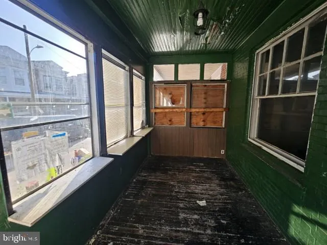 1424 W SPARKS STREET Philadelphia, PA 19141