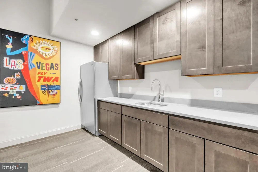 1801 MARKET STREET #1719 Philadelphia, PA 19103