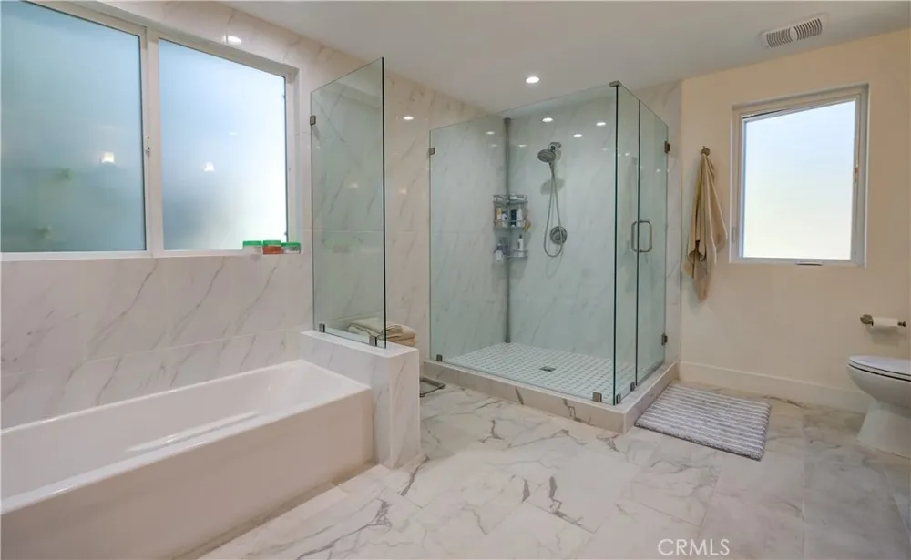 1849 Los Encinos Glendale, CA 91208