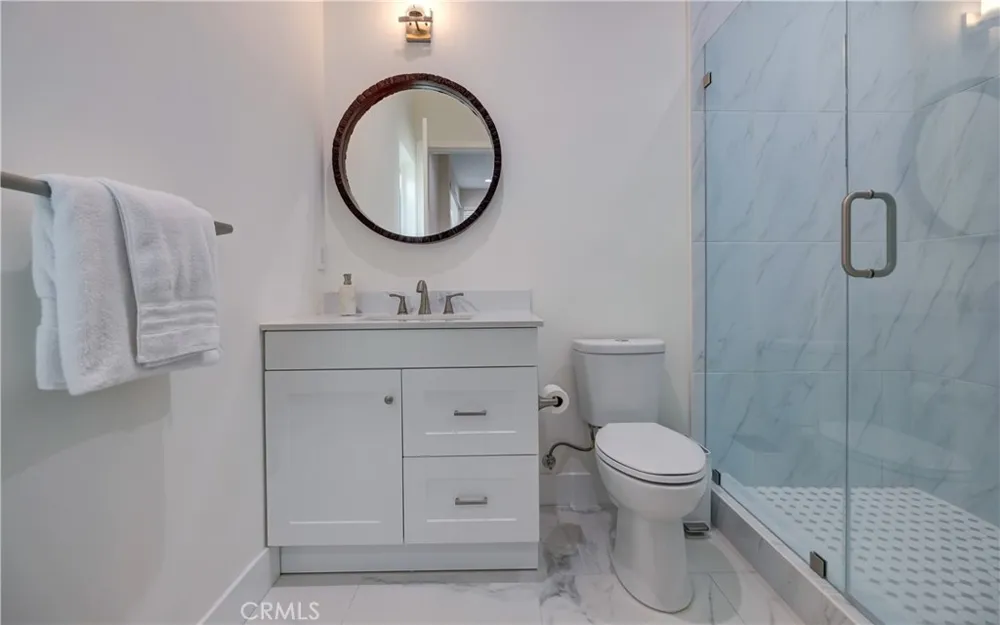 1849 Los Encinos Glendale, CA 91208
