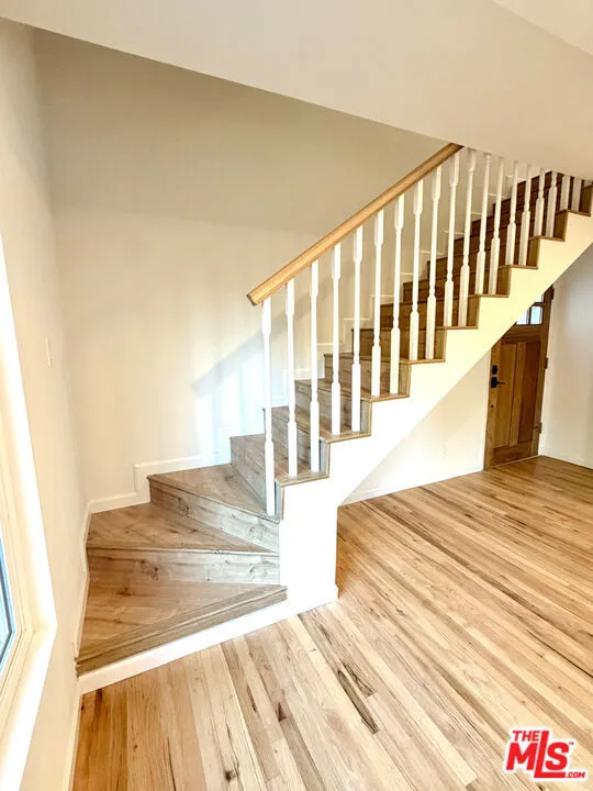8535 Lookout Mountain Avenue Los Angeles, CA 90046