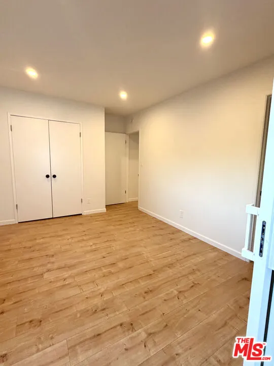 8535 Lookout Mountain Avenue Los Angeles, CA 90046