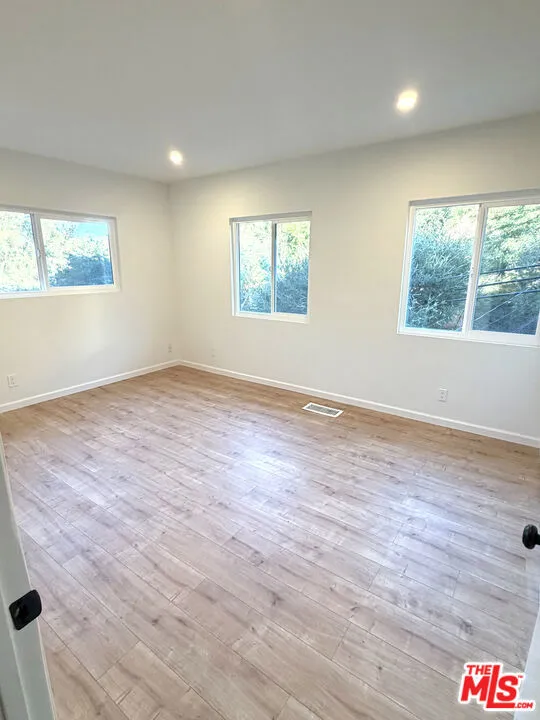 8535 Lookout Mountain Avenue Los Angeles, CA 90046