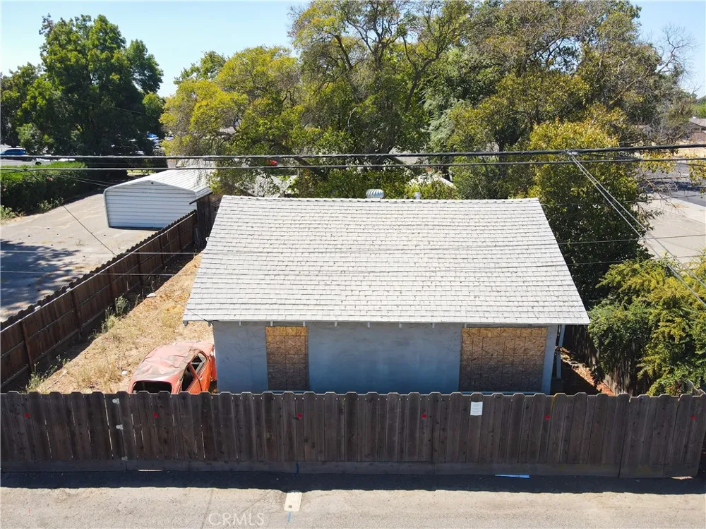 557 W 25th Street Merced, CA 95340