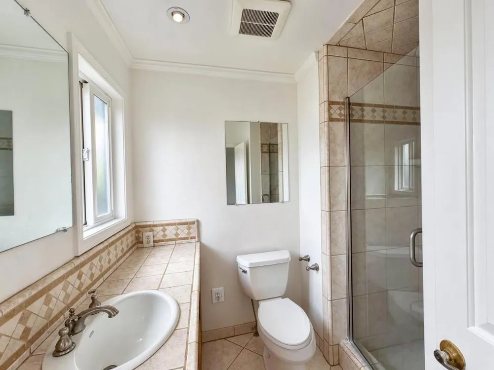 10 Chalon Circle Salinas, CA 93901