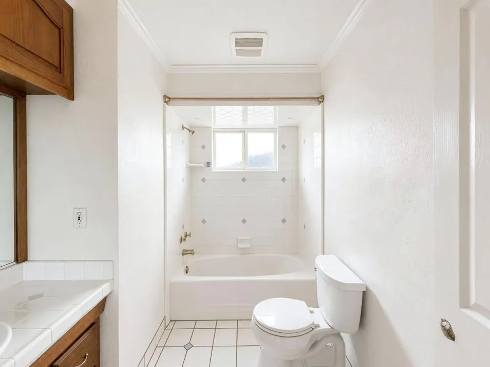 10 Chalon Circle Salinas, CA 93901