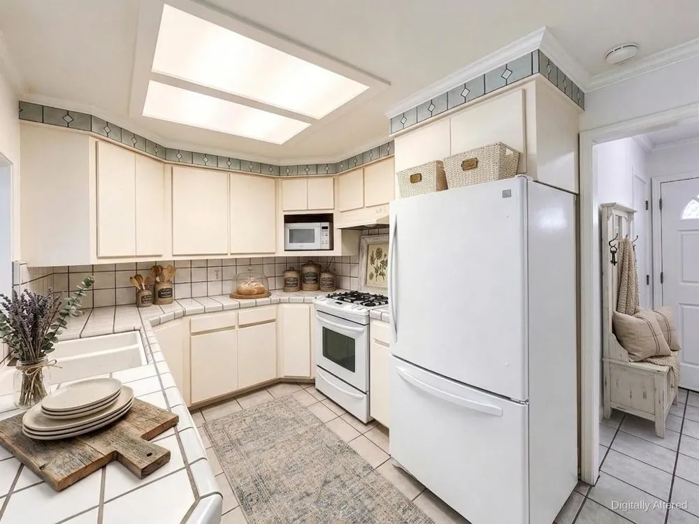 10 Chalon Circle Salinas, CA 93901