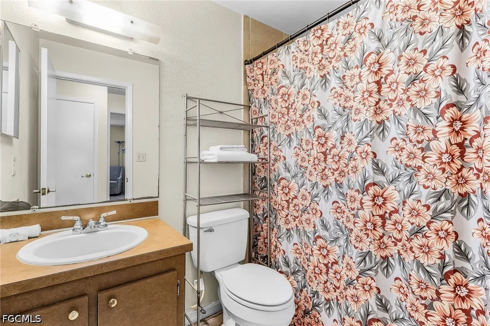 NE 7th Terrace Cape Coral, FL 33909