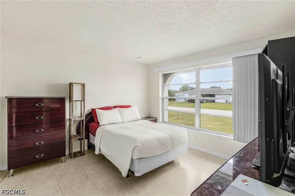 NE 7th Terrace Cape Coral, FL 33909