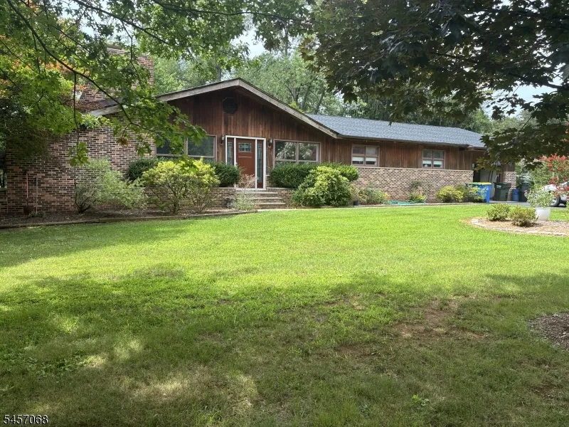 1996 Amwell Rd Franklin, NJ 08873