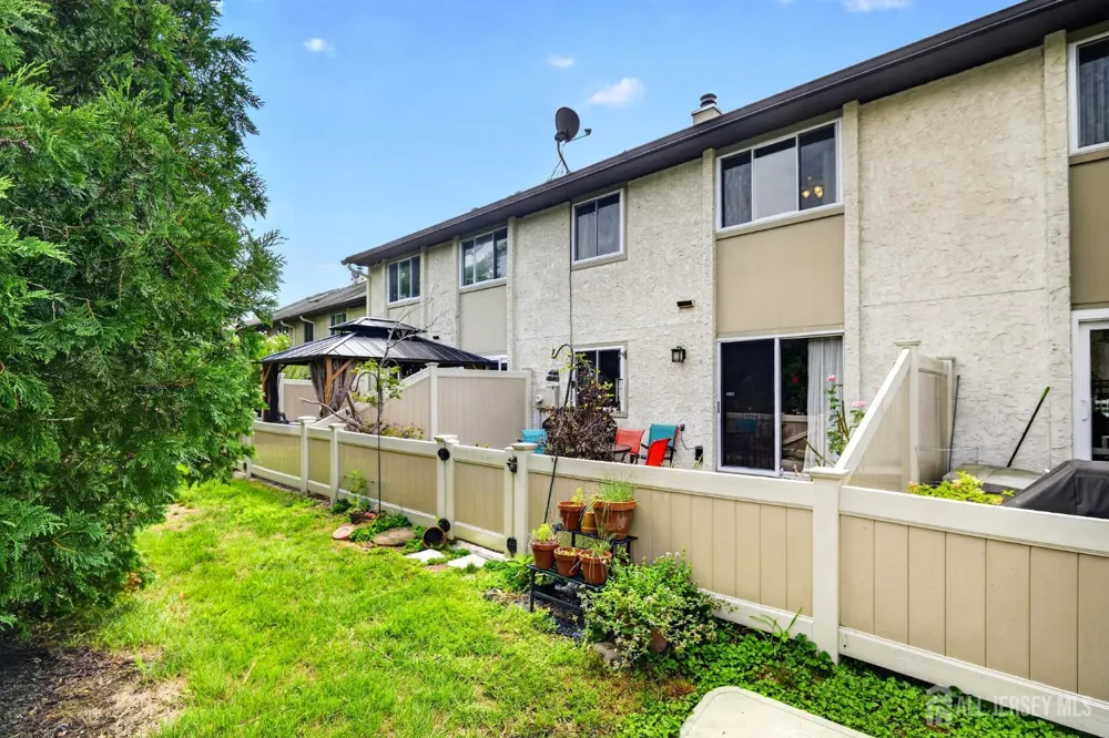 63 Thoreau Drive Plainsboro, NJ 08536
