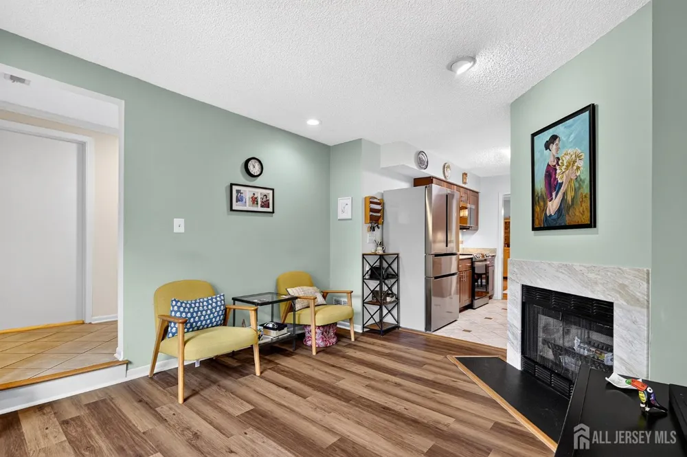 63 Thoreau Drive Plainsboro, NJ 08536