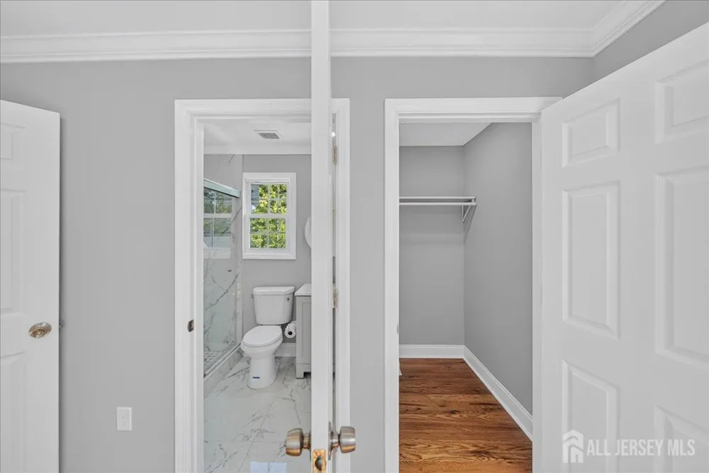 22 Mary Ellen Drive Edison, NJ 08820