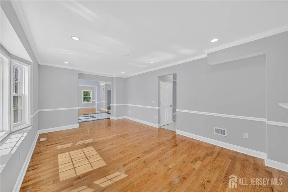 22 Mary Ellen Drive Edison, NJ 08820