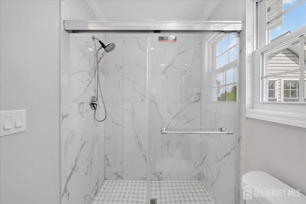 22 Mary Ellen Drive Edison, NJ 08820