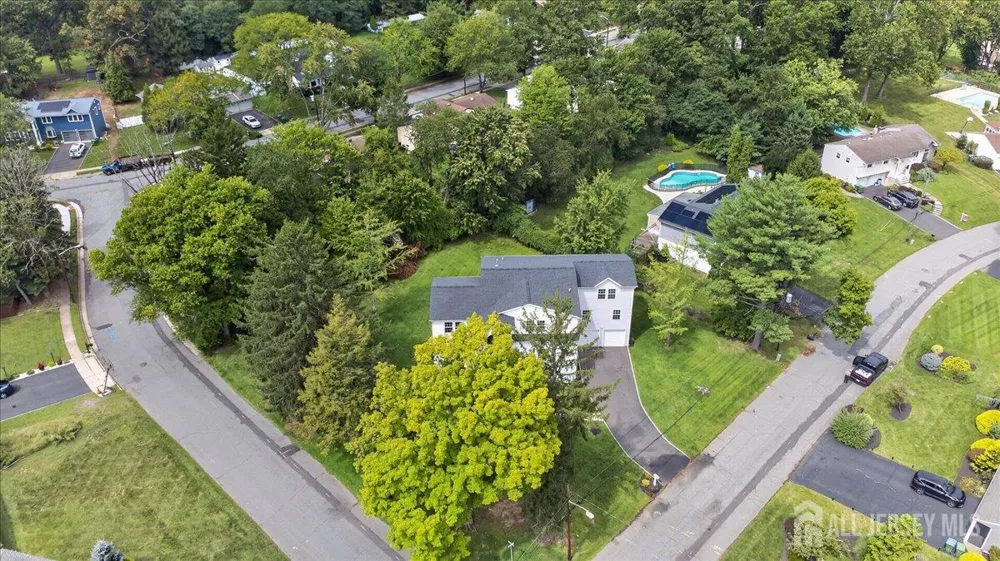 22 Mary Ellen Drive Edison, NJ 08820