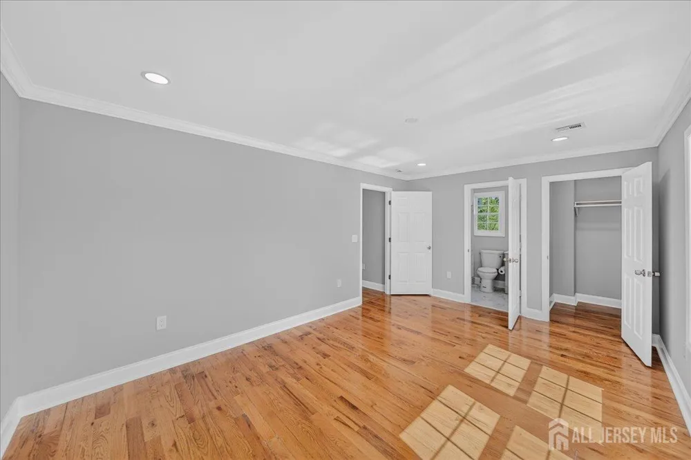 22 Mary Ellen Drive Edison, NJ 08820