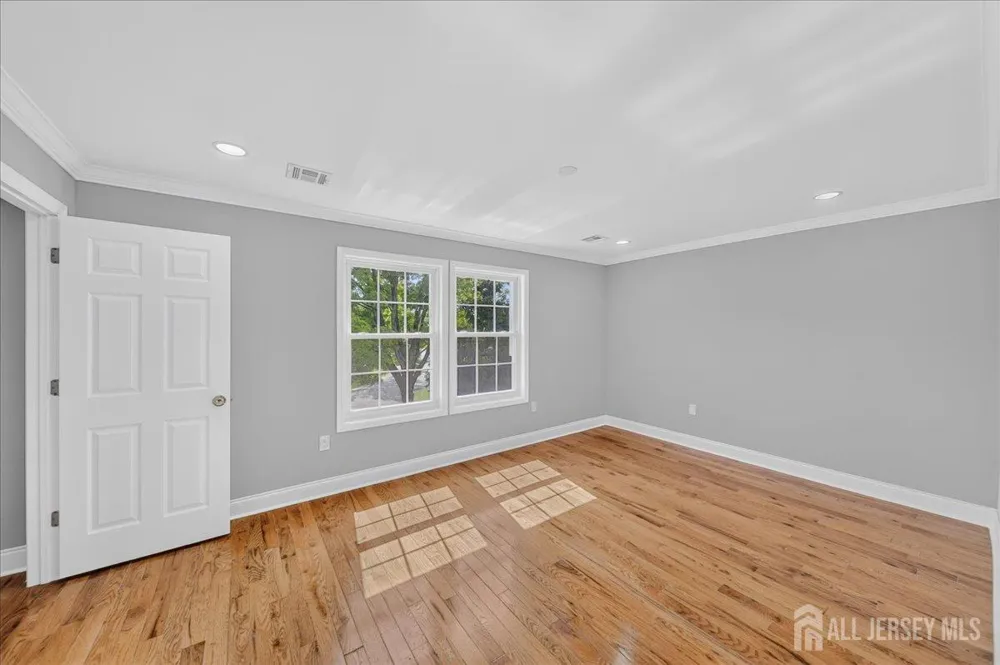 22 Mary Ellen Drive Edison, NJ 08820